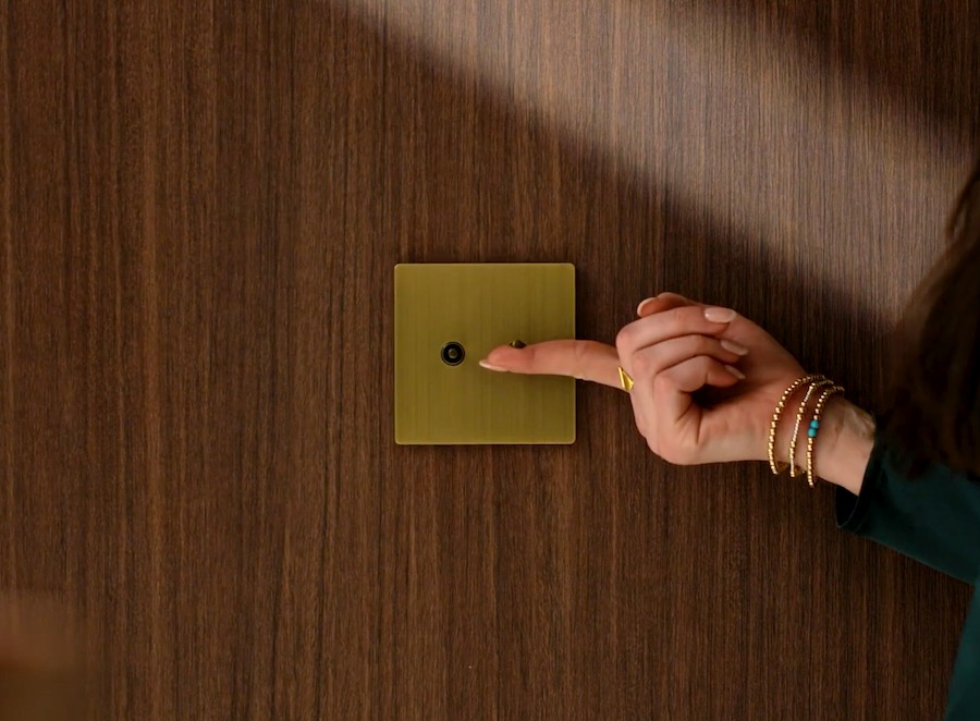 lutrons-new-aviena-keypad-heritage-design-meets-smart-home-elegance